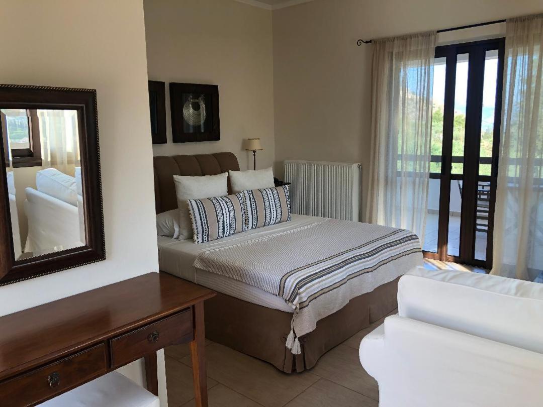 Elaion Mini Suites Nafplio Bagian luar foto